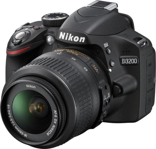 NIKON D3200